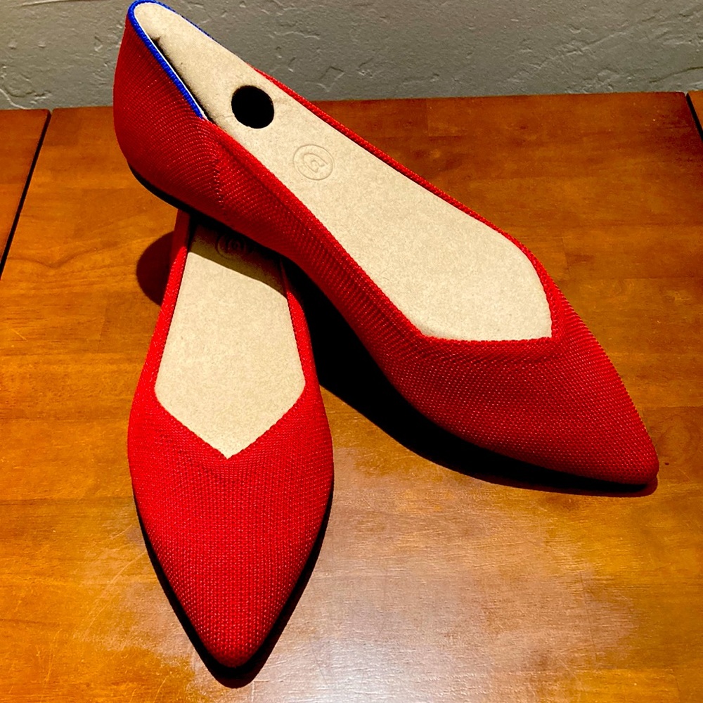 Rothy’s chili color point flats size 11.5